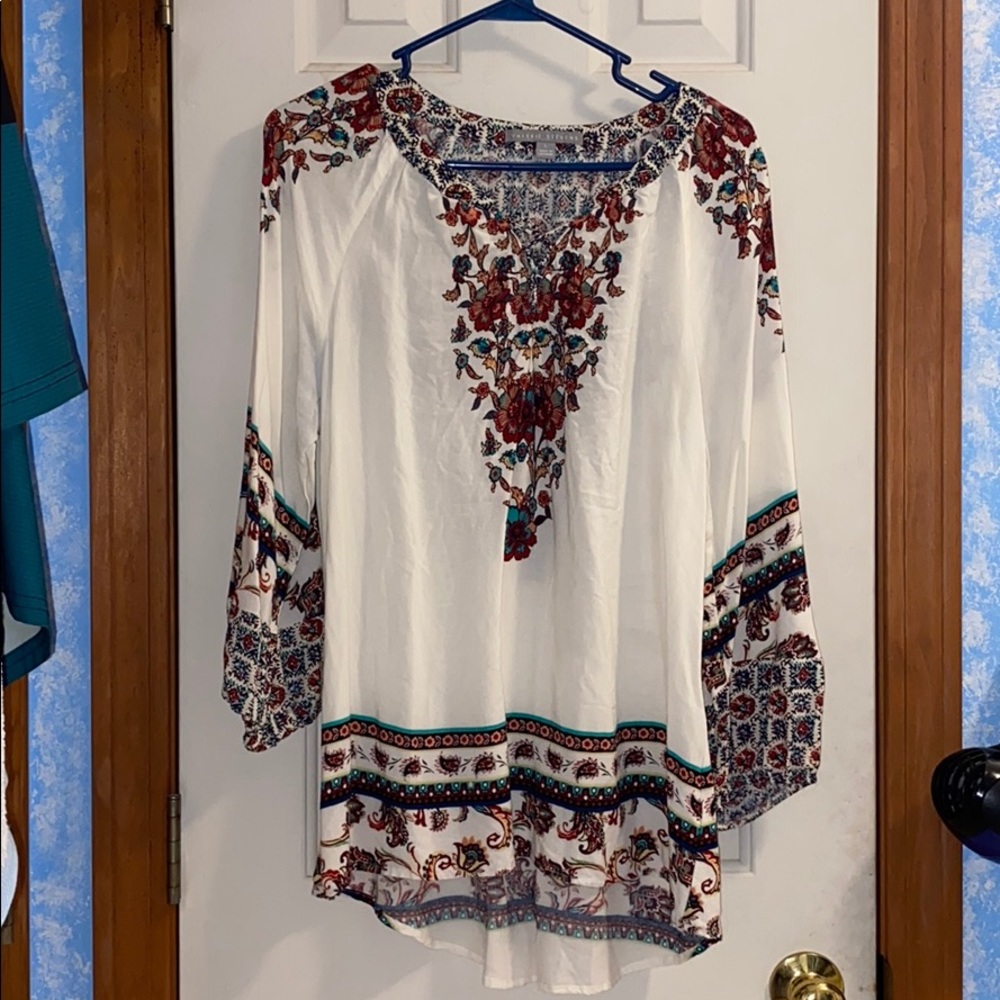 Light flowing long sleeve blouse